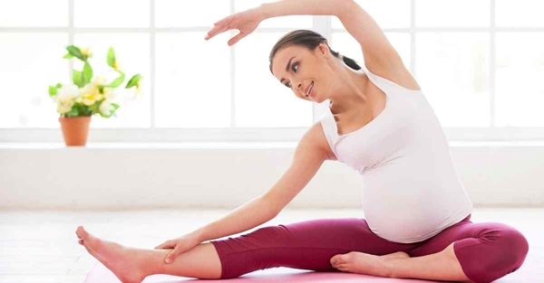 Thực hiện các bài tập giãn cơ đơn giản để cải thiện lưu thông máu và giảm căng thẳng