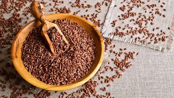 Gạo lứt chứa nhiều chất xơ, vitamin nhóm B