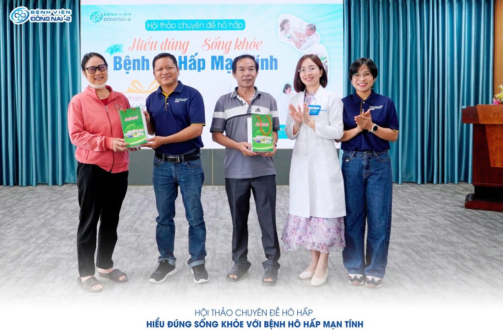 Sự kết nối giữa bác sĩ và người tham dự Hội thảo Hô hấp