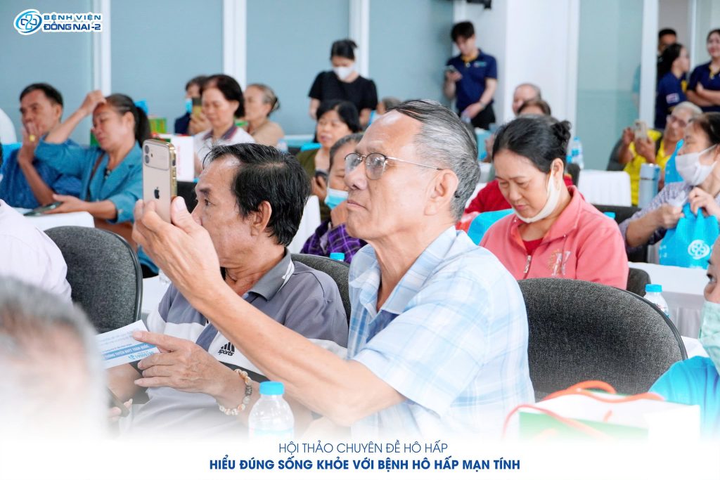 Sự quan tâm từ đông đảo người tham dự