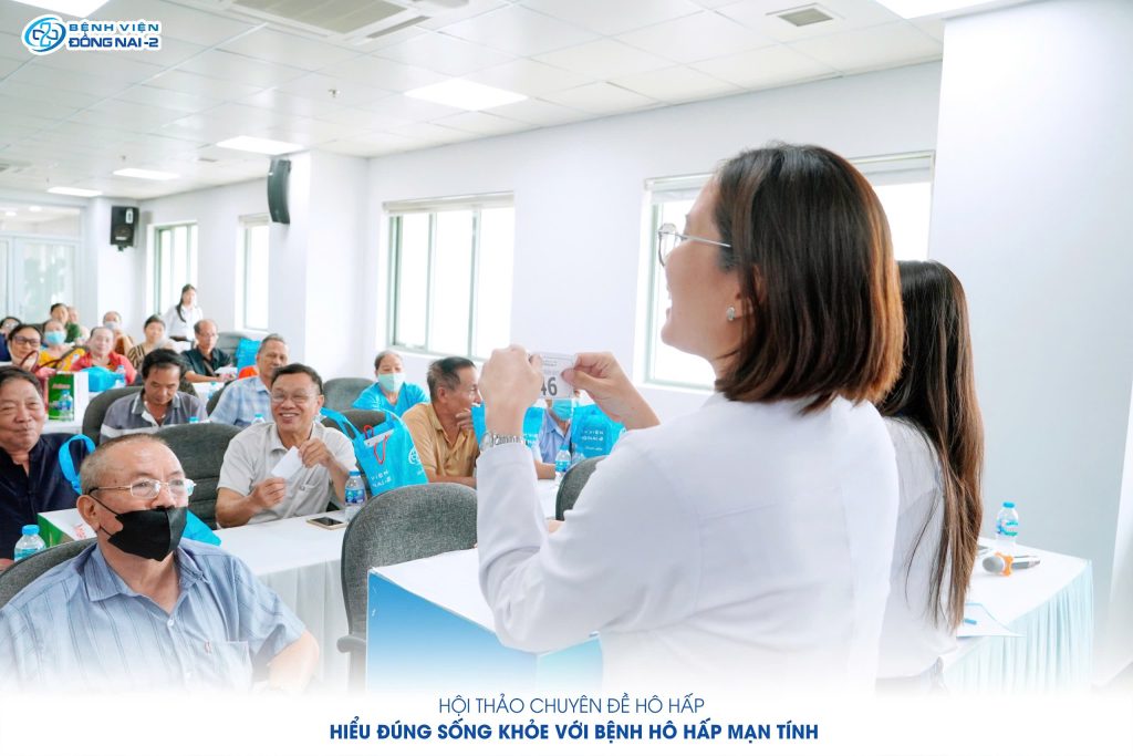 Sự kết nối giữa bác sĩ và người tham dự