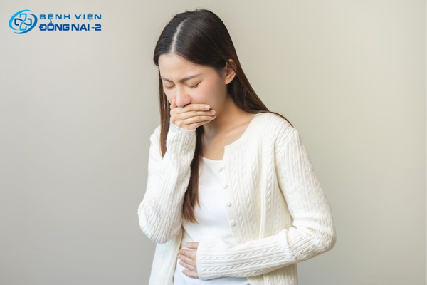 Triệu chứng ợ chua, ợ nóng điển hình của bệnh trào ngược dạ dày sau ăn