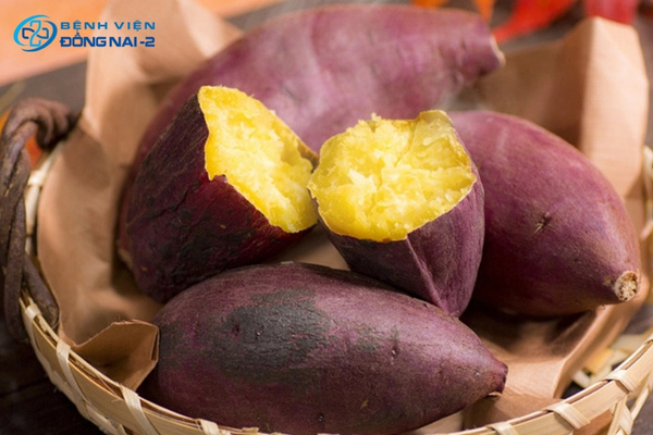 Khoai lang giúp bao phủ niêm mạc dạ dày, trung hòa axit và giảm đầy hơi sau ăn