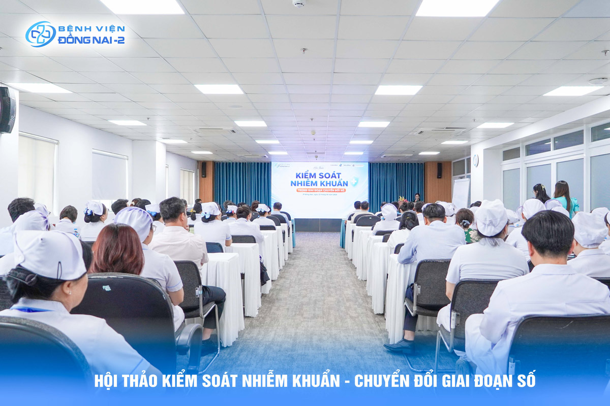 Toàn cảnh hội thảo kiểm soát nhiễm khuẩn tại Bệnh viện Đồng Nai -2