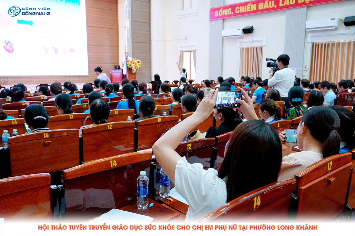 Hội thảo tuyên truyền sức khỏe 