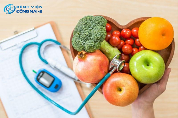 Phòng ngừa hạ đường huyết hiệu quả bằng cách duy trì chế độ ăn khoa học