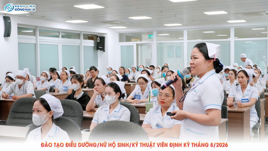 Đào tạo điều dưỡng, nữ hộ sinh, kỹ thuật viên định kỳ tháng 8